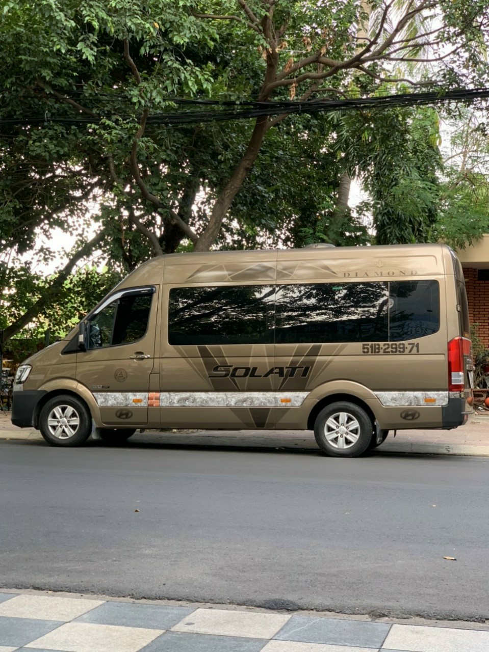 Thuê xe Du Lịch 16 Chỗ